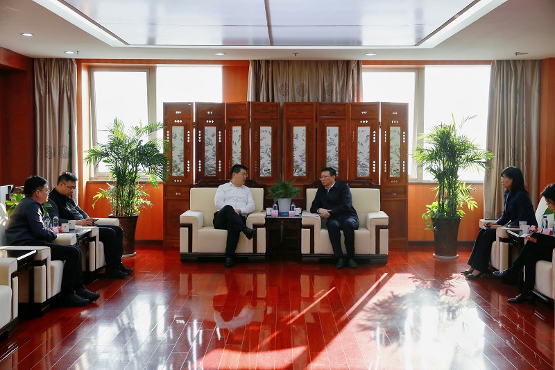 11月20日 公司與西咸新區(qū)秦漢新城管委會(huì)座談交流.jpg